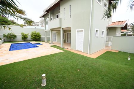 Casa de condomínio para alugar com 300m², 4 quartos e 6 vagasJardim