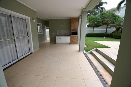 Casa de condomínio para alugar com 300m², 4 quartos e 6 vagasEspaço Gourmet