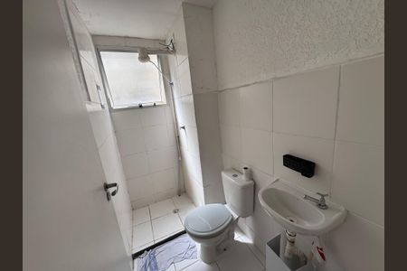 Apartamento para alugar com 48m², 2 quartos e sem vaga Apartamento para alugar com 48m², 2 quartos e sem vagaBanheiro
