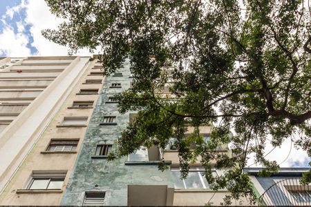 Apartamento para alugar com 44m², 1 quarto e sem vaga Apartamento para alugar com 44m², 1 quarto e sem vagaFachada