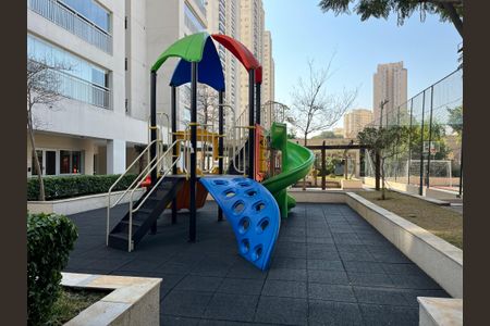 Apartamento para alugar com 104m², 3 quartos e 2 vagasÁrea comum - Playground