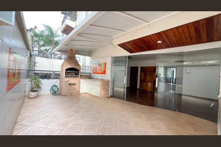 Apartamento à venda com 118m², 3 quartos e 2 vagasFoto 01