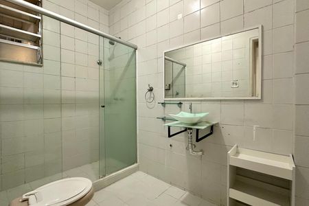 Apartamento para alugar com 90m², 3 quartos e sem vagaBanheiro