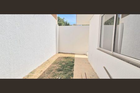 Casa à venda com 89m², 3 quartos e 2 vagas Casa à venda com 89m², 3 quartos e 2 vagasÁrea Externa