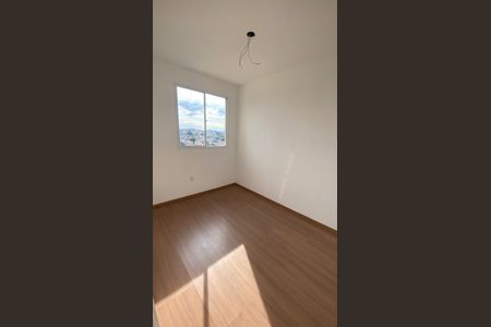 Sala de apartamento para alugar com 2 quartos, 45m² em Mantiqueira, Belo Horizonte