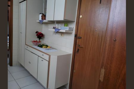 Apartamento para alugar com 83m², 2 quartos e sem vaga