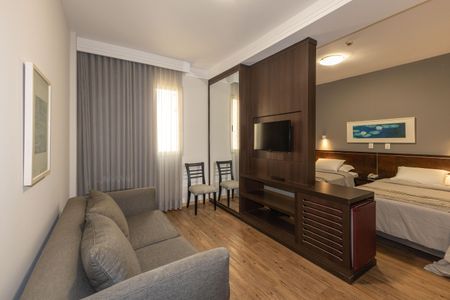 Sala de TV de apartamento à venda com 1 quarto, 34m² em Vila da Serra, Nova Lima