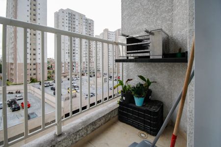 Apartamento para alugar com 44m², 2 quartos e sem vaga Apartamento para alugar com 44m², 2 quartos e sem vagaVaranda