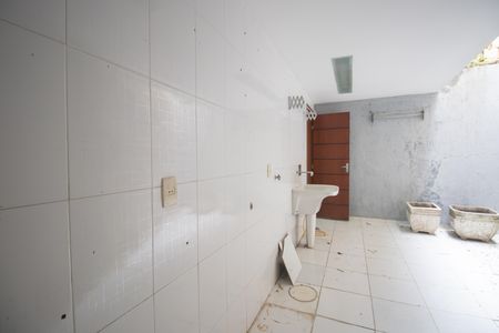 Área de Serviço de casa de condomínio para alugar com 2 quartos, 170m² em Colubandê, São Gonçalo