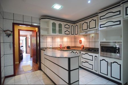 Casa para alugar com 250m², 3 quartos e 2 vagasCozinha