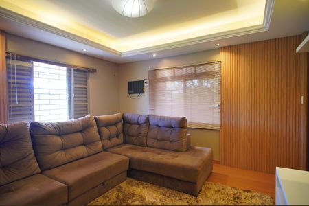 Casa para alugar com 250m², 3 quartos e 2 vagasSala