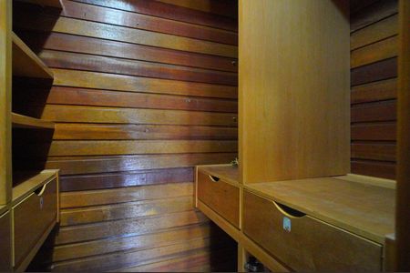 Casa para alugar com 250m², 3 quartos e 2 vagasCloset do Quarto 3