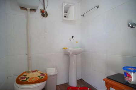 Casa para alugar com 250m², 3 quartos e 2 vagasBanheiro de Serviço