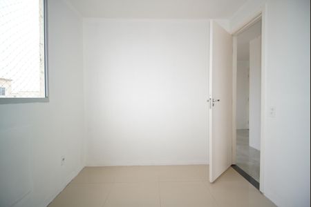 Quarto 2 de apartamento para alugar com 2 quartos, 41m² em Sarandi, Porto Alegre