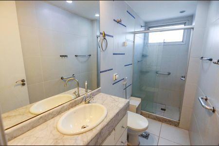 Apartamento à venda com 63m², 1 quarto e 1 vaga Apartamento à venda com 63m², 1 quarto e 1 vagaBanheiro Social