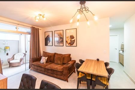 Apartamento à venda com 120m², 2 quartos e 2 vagasSala