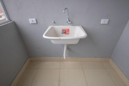 Casa para alugar com 30m², 2 quartos e sem vaga Casa para alugar com 30m², 2 quartos e sem vagaÁrea de Serviço