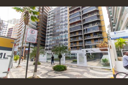Apartamento à venda com 116m², 3 quartos e 1 vaga Apartamento à venda com 116m², 3 quartos e 1 vagaFachada