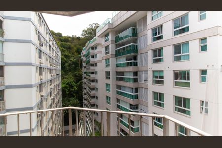 Apartamento à venda com 116m², 3 quartos e 1 vaga Apartamento à venda com 116m², 3 quartos e 1 vagaQuarto 2 Vista