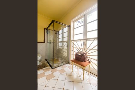 Casa de condomínio à venda com 333m², 3 quartos e 4 vagasBanheiro da Suíte