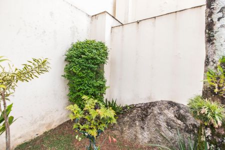 Casa de condomínio à venda com 333m², 3 quartos e 4 vagasQuintal