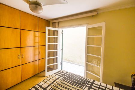 Casa de condomínio à venda com 333m², 3 quartos e 4 vagasQuarto 2