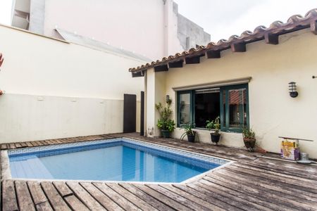 Casa de condomínio à venda com 333m², 3 quartos e 4 vagasPiscina