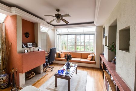 Casa de condomínio à venda com 333m², 3 quartos e 4 vagasSala 2