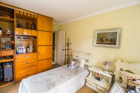 Casa de condomínio à venda com 333m², 3 quartos e 4 vagasQuarto 3