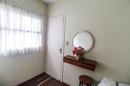 Casa de condomínio à venda com 333m², 3 quartos e 4 vagasQuarto de Serviço