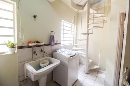 Casa de condomínio à venda com 333m², 3 quartos e 4 vagasÁrea de Serviço