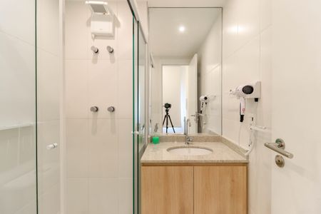Studio à venda com 21m², 1 quarto e sem vaga Studio à venda com 21m², 1 quarto e sem vagaBanheiro