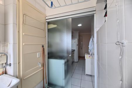 Apartamento à venda com 54m², 3 quartos e 1 vaga Apartamento à venda com 54m², 3 quartos e 1 vagaÁrea de Serviço