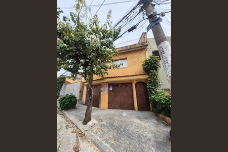 Casa à venda com 180m², 3 quartos e 2 vagasFachada
