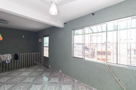 Sala de casa à venda com 3 quartos, 180m² em Cidade Antônio Estêvão de Carvalho, São Paulo