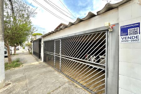 Casa à venda com 358m², 5 quartos e 4 vagasFachada