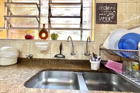 Casa à venda com 358m², 5 quartos e 4 vagasCozinha