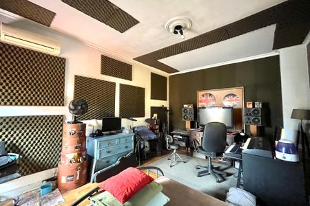 Casa à venda com 358m², 5 quartos e 4 vagasQuarto 3