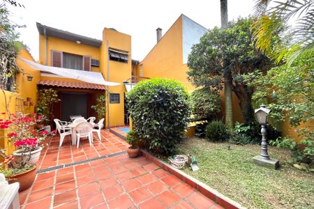 Casa à venda com 358m², 5 quartos e 4 vagasÁrea externa