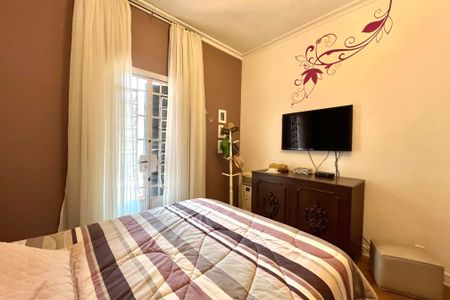 Casa à venda com 358m², 5 quartos e 4 vagasQuarto 1