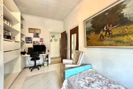 Casa à venda com 358m², 5 quartos e 4 vagasQuarto 2