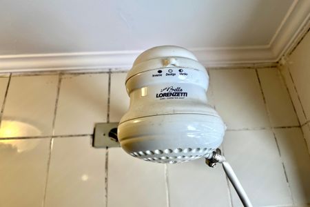 Casa à venda com 358m², 5 quartos e 4 vagasBanheiro da Suíte -Casa 2