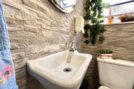 Casa à venda com 358m², 5 quartos e 4 vagasLavabo