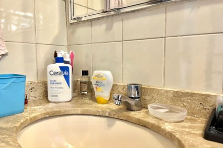 Casa à venda com 358m², 5 quartos e 4 vagasBanheiro da Suíte -Casa 2