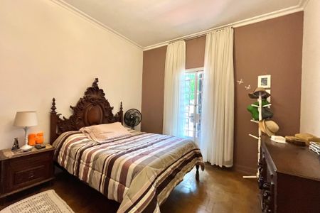 Casa à venda com 358m², 5 quartos e 4 vagasQuarto 1