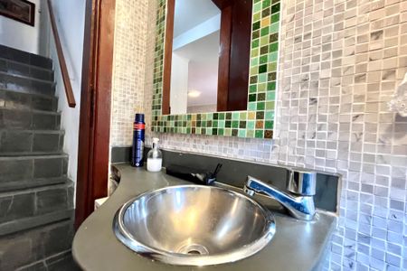 Casa à venda com 358m², 5 quartos e 4 vagasLavabo Suite -Casa 2