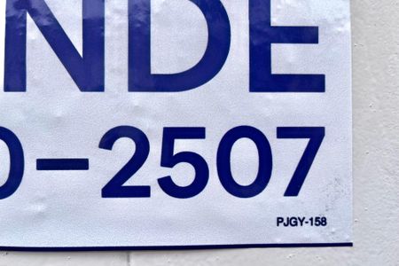 Casa à venda com 358m², 5 quartos e 4 vagasPlaquinha