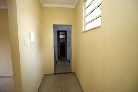Casa à venda com 150m², 5 quartos e 1 vagaCorredor 1º piso