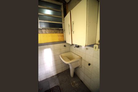 Casa à venda com 150m², 5 quartos e 1 vagaÁrea de Serviço