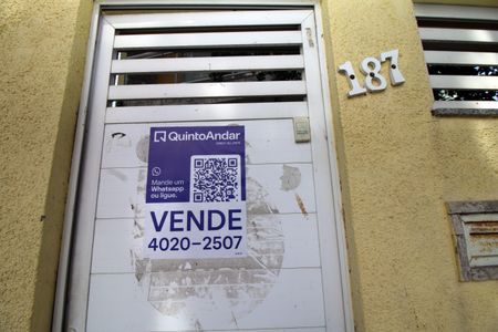 Casa à venda com 150m², 5 quartos e 1 vagaPlaca